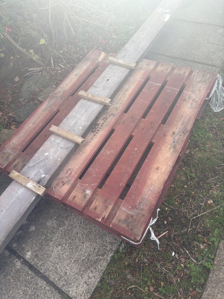 image for Free pallet 