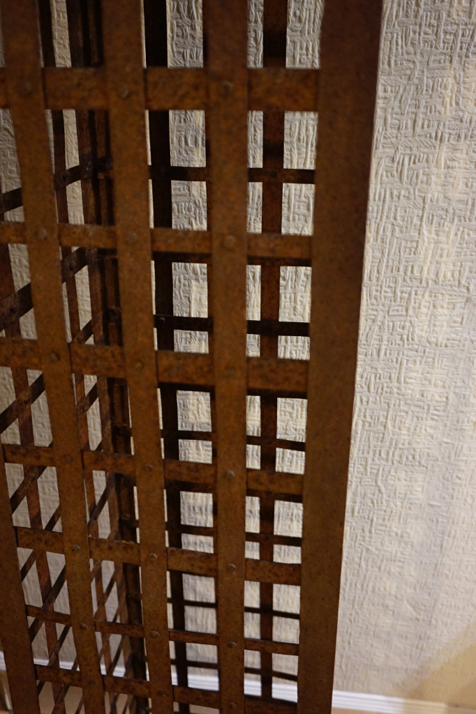 Oblisk, garden ornament