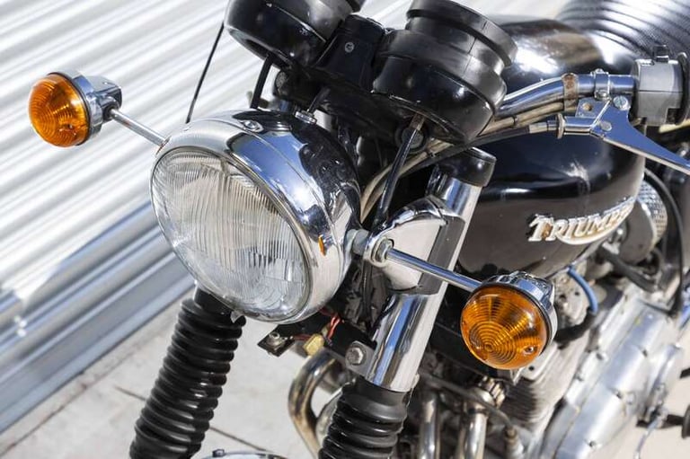 1976 Triumph T160 TRIDENT T160 PETROL Manual