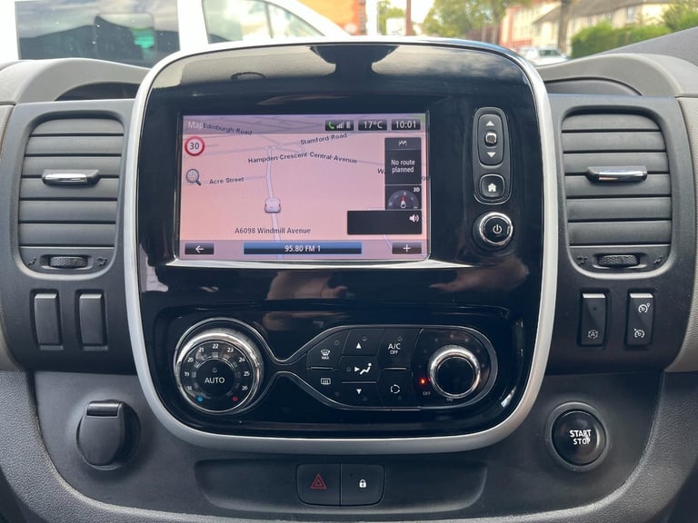 Renault Trafic LL29 ENERGY dCi 145 Sport Nav 5 Seat Crew Van DIESEL 2016/66