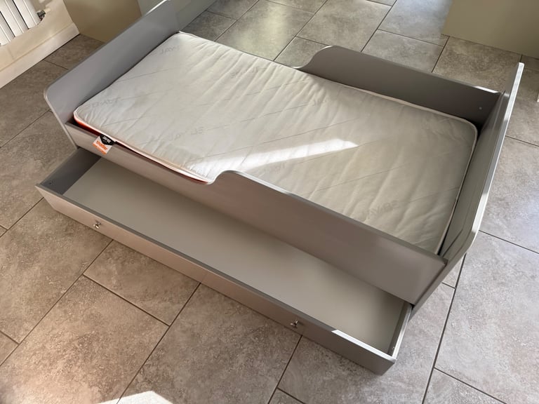 Habitat Toddlers bed 