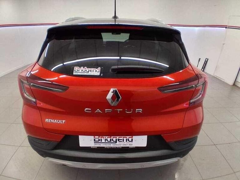 2020 Renault Captur 1.3 TCe Iconic SUV 5dr HATCHBACK Petrol Manual