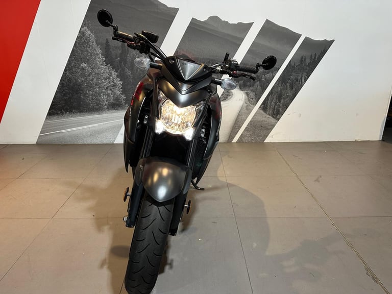 Suzuki GSX-S GSXS 1000 Phantom 2019 with 8017 miles + extra's 