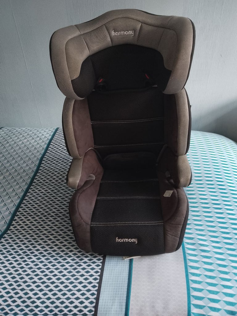image for childs booster seat childs weight 15 to 36 KG