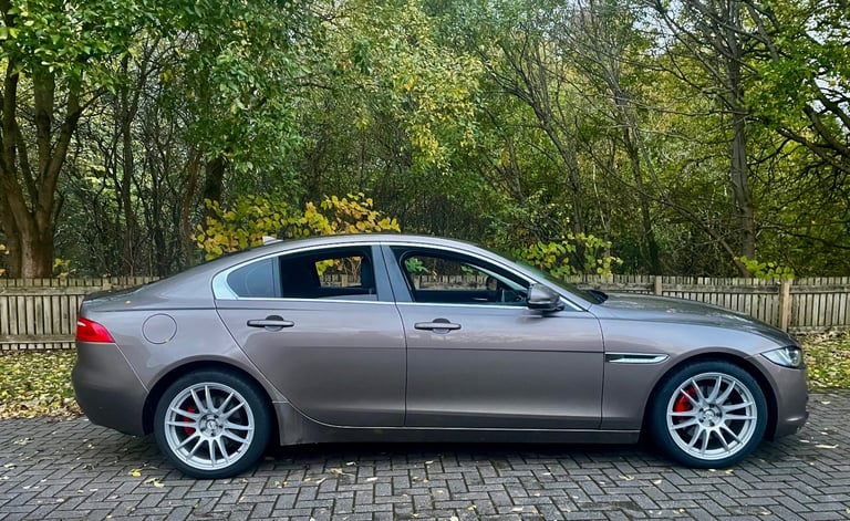 Jaguar xe 2016 Automatic full MOT 