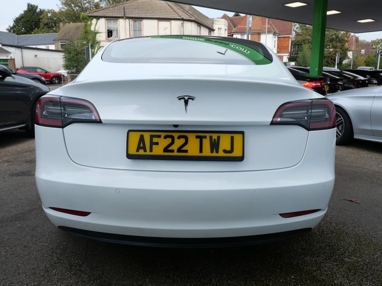 2022 Tesla Model 3 Standard Range Plus Electric Auto RWD (241 bhp) 4dr Electric