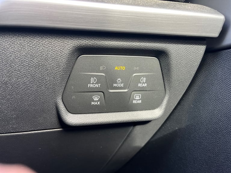  SEAT Leon e Hybrid 1.4 Ehybrid 12.8kwh Fr Hatchback 5dr Petrol Plug In Hybrid