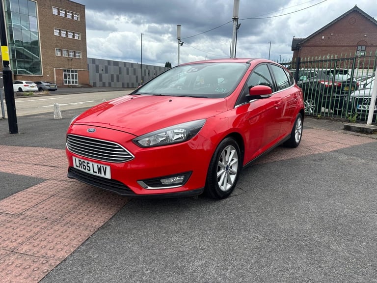 2015 Ford Focus 1.0T EcoBoost Titanium Euro 6 (s/s) 5dr HATCHBACK Petrol Manual