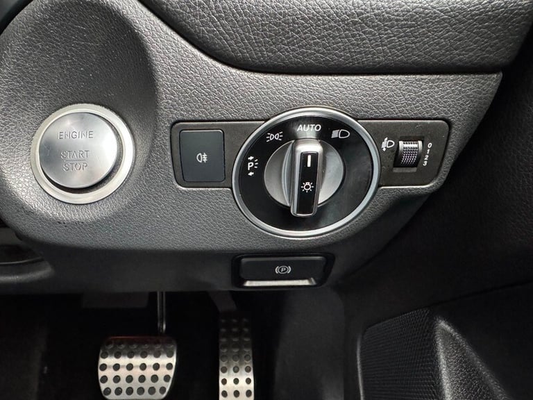 Mercedes GLA Class GLA 220 D 4MATIC AMG LINE