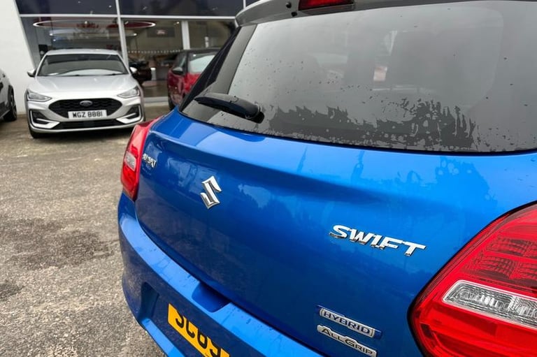 2020 Suzuki Swift 1.2 Dualjet 83 12V Hybrid SZ5 5dr- Parking Camera Manual Hatchback Petrol Manual