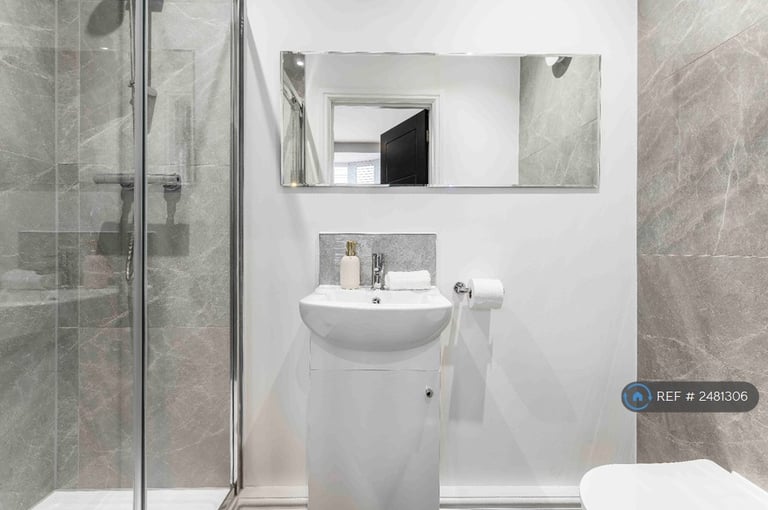 1 bedroom in Valley Road, Ipswich, IP1 (#2481306)