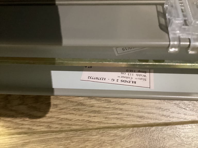Venetian blind wide slats good condition free