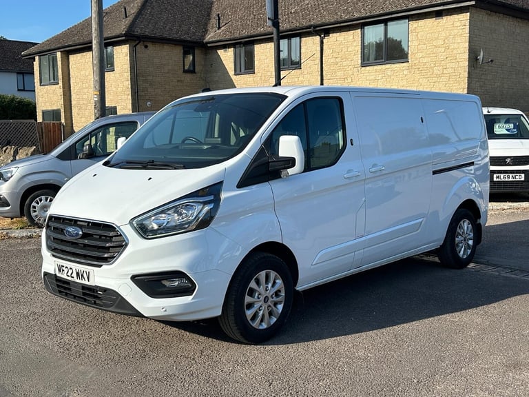 FORD TRANSIT CUSTOM 2.0 Limited Van 300 L2 130PS +Â?15,975 Plus VAT+