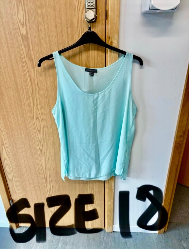 Ladies Clothing Size 18