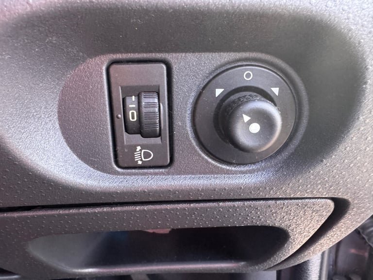 2008 Citroen C3 1.4i Cachet 5dr HATCHBACK Petrol Manual