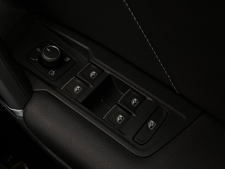  Volkswagen Tiguan 2.0 TDI BlueMotion Tech R-Line DSG 4Motion Euro 6 (s/s) 5dr Diesel Automatic