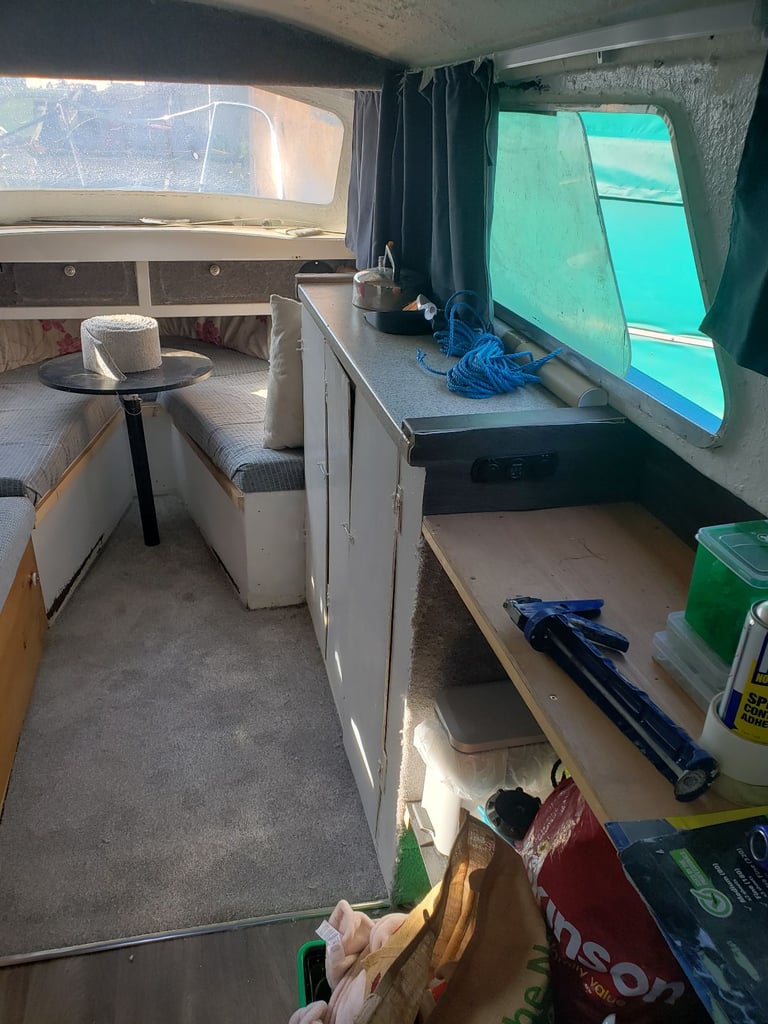 Boat dawncraft 22ft river cruiser 