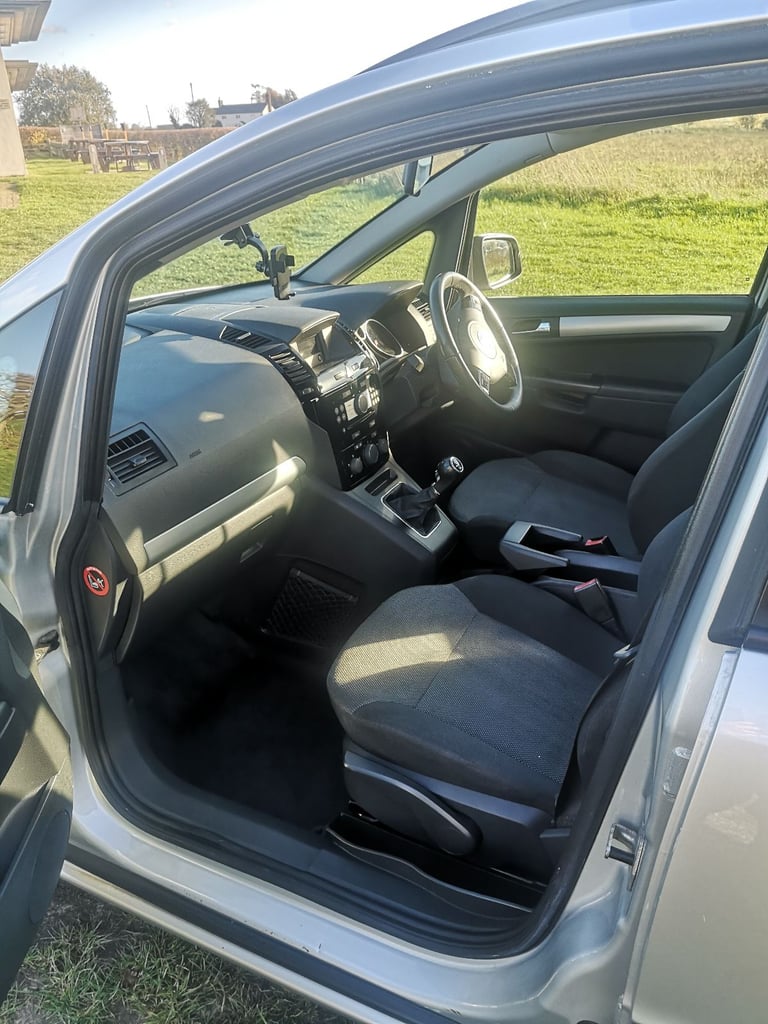 Vauxhall, ZAFIRA, MPV, 2013, Manual, 1598 (cc), 5 doors