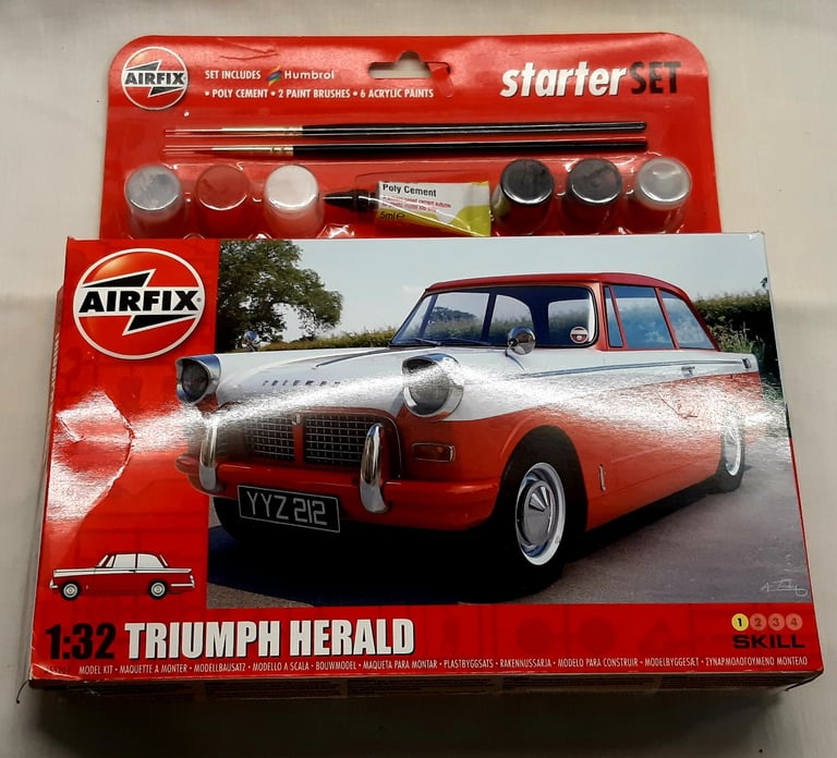 image for 1.32 Scale Airfix Starter Kit Triumph Herrald
