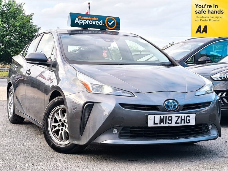 image for 2019 Toyota Prius 1.8 Hybrid Automatic 5 Seats 2 Keys ULEZ Free HATCHBACK Petrol/Electric Hybrid ...