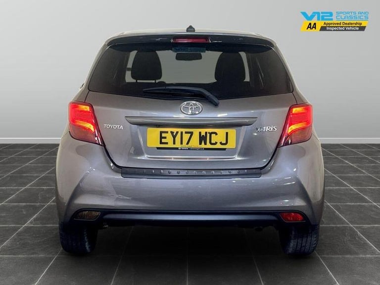 2017 Toyota Yaris 1.33 VVT-i Design 5dr HATCHBACK PETROL Manual