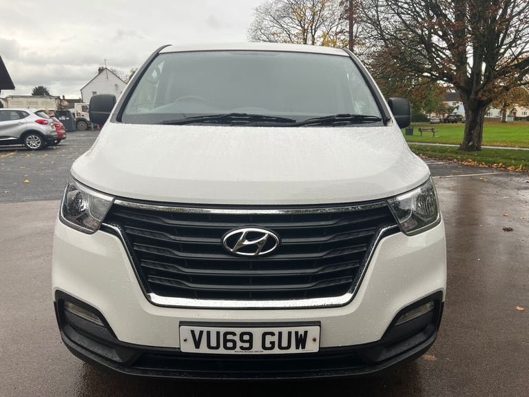 2019 Hyundai Iload 2.5 CRDi 116ps SE Van [6] one owner service history  PANEL VAN Diesel Manual