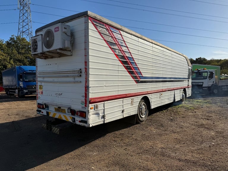 Ford 1984 MOBILE LIBRARY WARDROBE 12.5 ton box truck film unit events