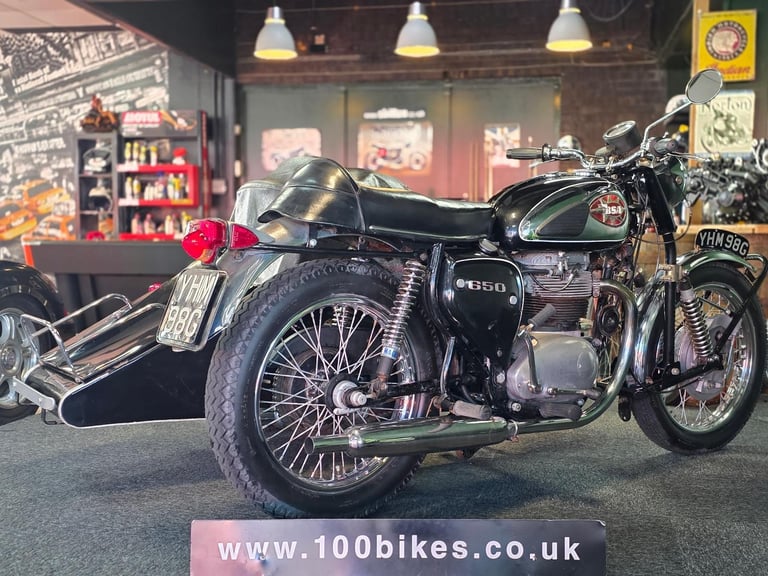 1969 BSA THUNDERBOLT 650 GARRARD WATSONIAN SIDECAR BARN FIND