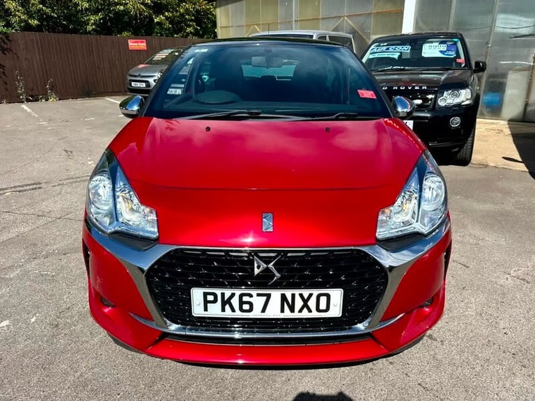 DS DS 3 BLUEHDI CONNECTED CHIC S/S-ONLY 35933 MILES, SERVICE HSITORY, SAT NAV