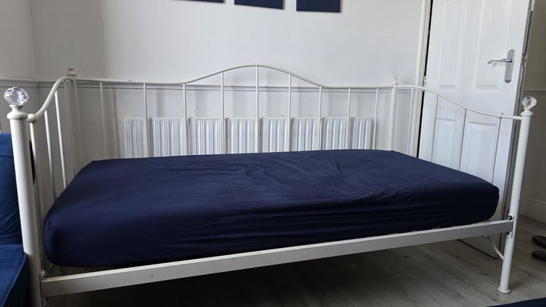 image for Day bed