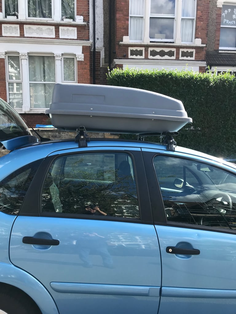 Roofrack and storage box