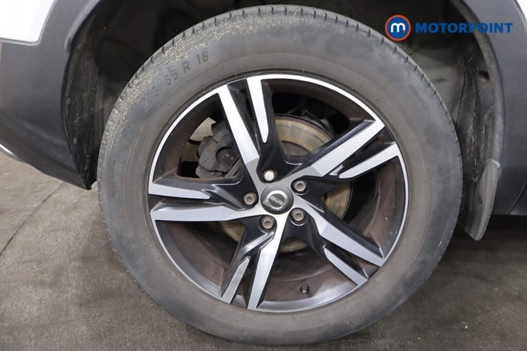 2020 Volvo XC40 2.0 T4 R DESIGN 5dr AWD Geartronic ESTATE PETROL Automatic