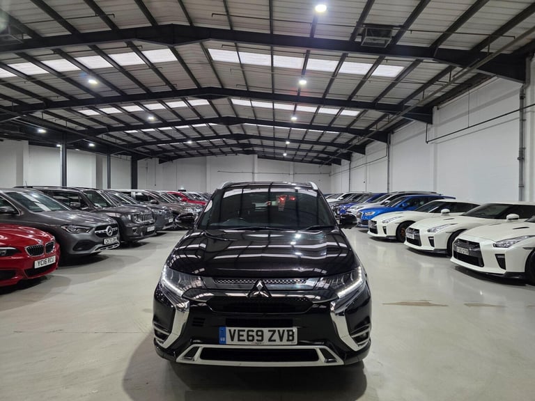 2019 Mitsubishi Outlander 2.4h TwinMotor 13.8kWh 4h CVT 4WD Euro 6 (s/s) 5dr ESTATE Petrol/Electr...