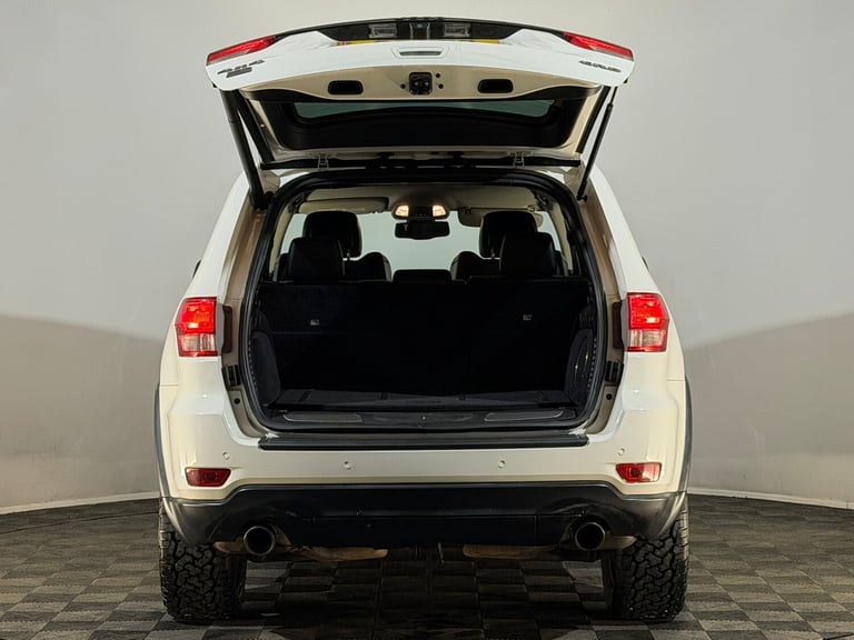 WHITE 2013 JEEP GRAND CHEROKEE S LIMITED CRD 3.0 DIESEL V6 AUTOMATIC 4WD 4X4 SUV