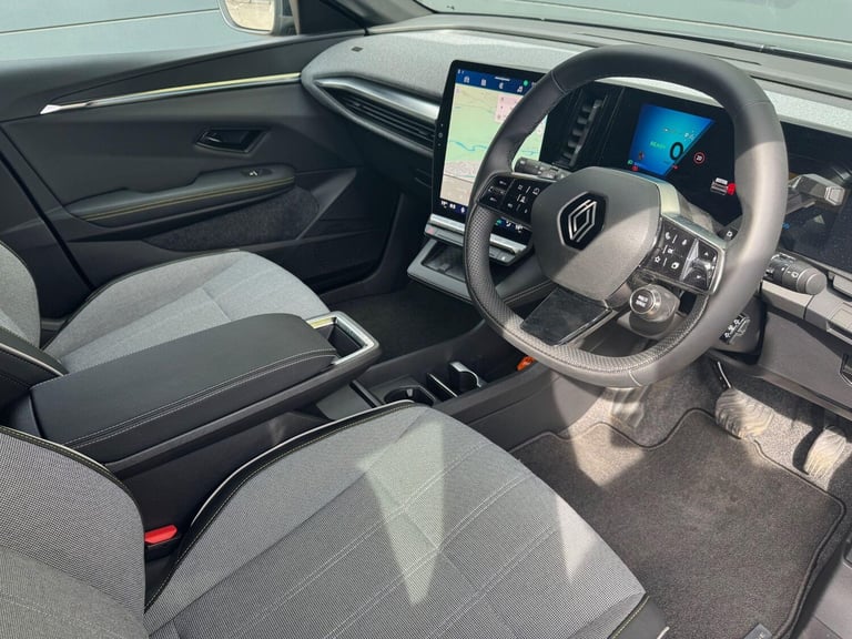 2024 Renault Megane E Tech comfort range 60kWh techno Auto 5dr (22kW Charger) HATCHBACK Electric ...