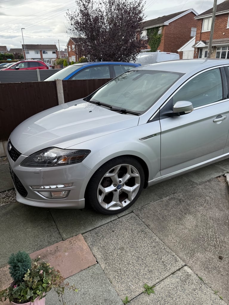 Ford, MONDEO, Hatchback, 2012, Semi-Auto, 1999 (cc), 5 doors