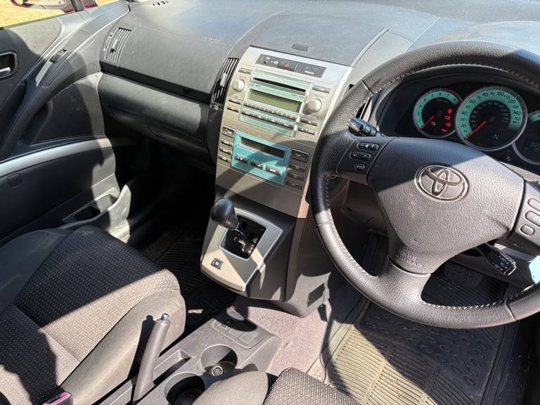 7 Seater Toyota VERSO 1.8 SR 2008 Auto 1.8 petrol,drives great,parking sensors,full serv. history 