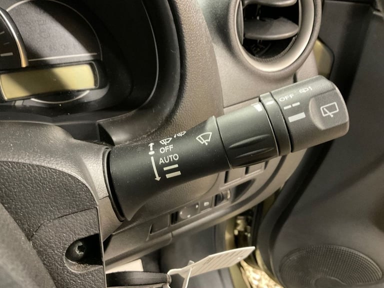 2014 Nissan Micra 1.2 Acenta Hatchback 5dr Petrol Manual Euro 5 (80 ps) Hatchback Petrol Manual