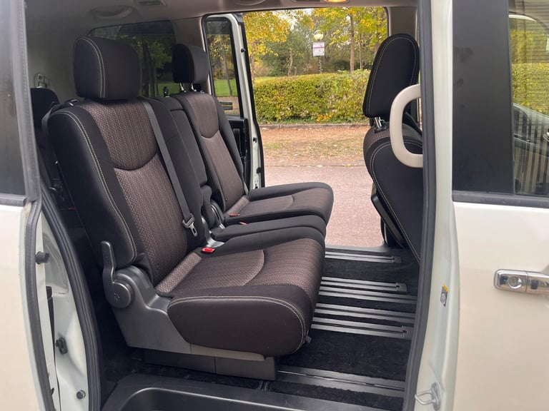  Nissan Serena 2.0 PETROL HYBRID HIGHWAY STAR AUTO Petrol/Electric Hybrid Automatic