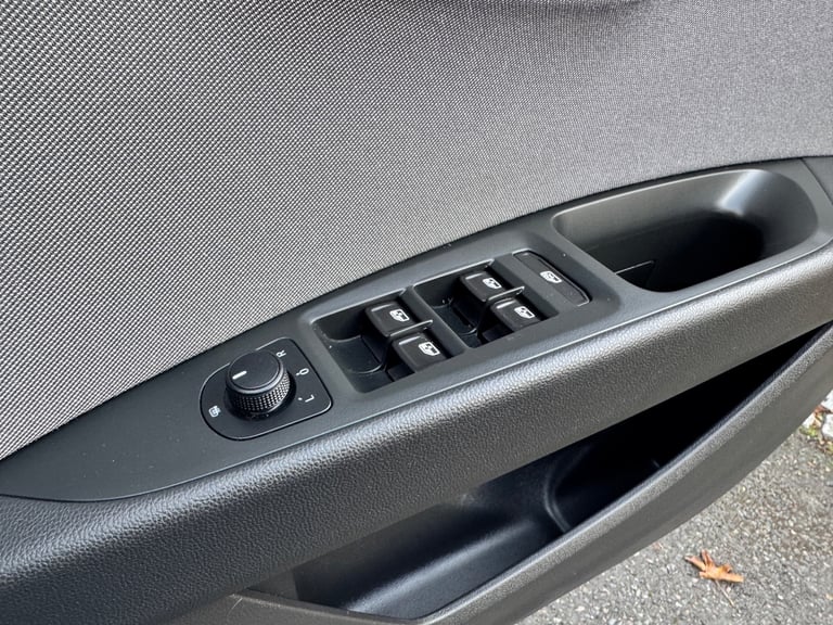 2019 SEAT Leon 1.6 TDI SE Dynamic [EZ] 5dr DSG HATCHBACK Diesel Automatic