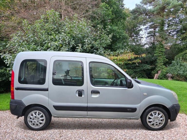 2008 Renault Kangoo Wheelchair Accessible Vehicle + 3 Seater + Electric Remote Winch  Wheelchair ...