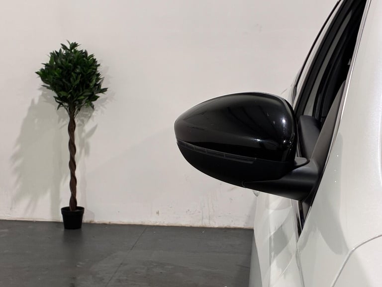 2017 Peugeot 308 1.6 BlueHDi 120 GT Line 5dr EAT6 ESTATE DIESEL Automatic