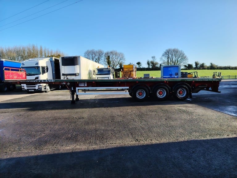 Flat trailer Dennison drum brakes Extendable Other