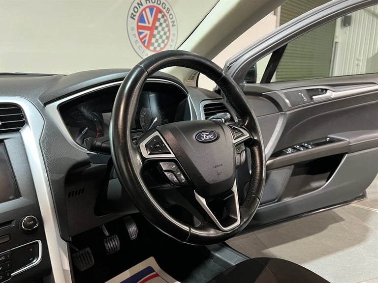 2015 Ford Mondeo 2.0 TDCi Zetec Estate 5dr Diesel Manual Euro 6 (s/s) (150 ps) Estate Diesel Manual