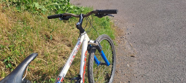 Kona Cinder aluminium frame bike 