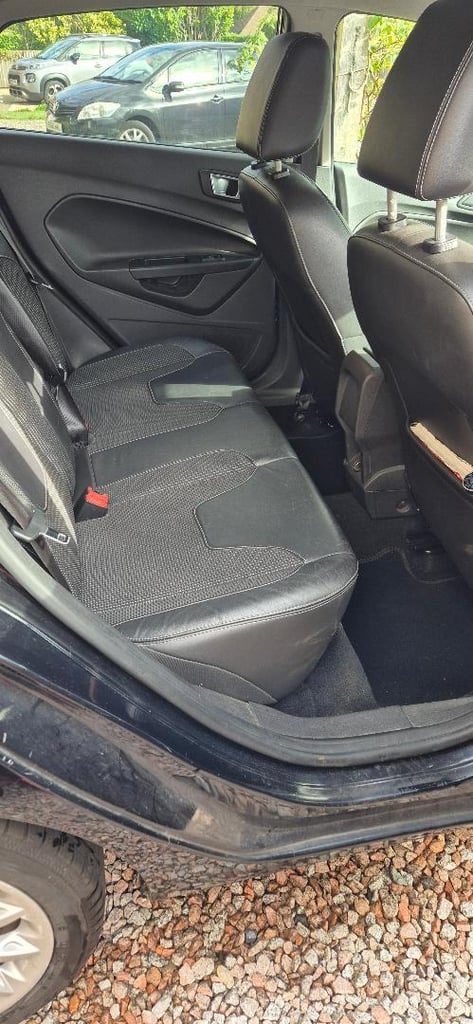 Ford, FIESTA, Hatchback, 2014, Manual, 998 (cc), 5 doors