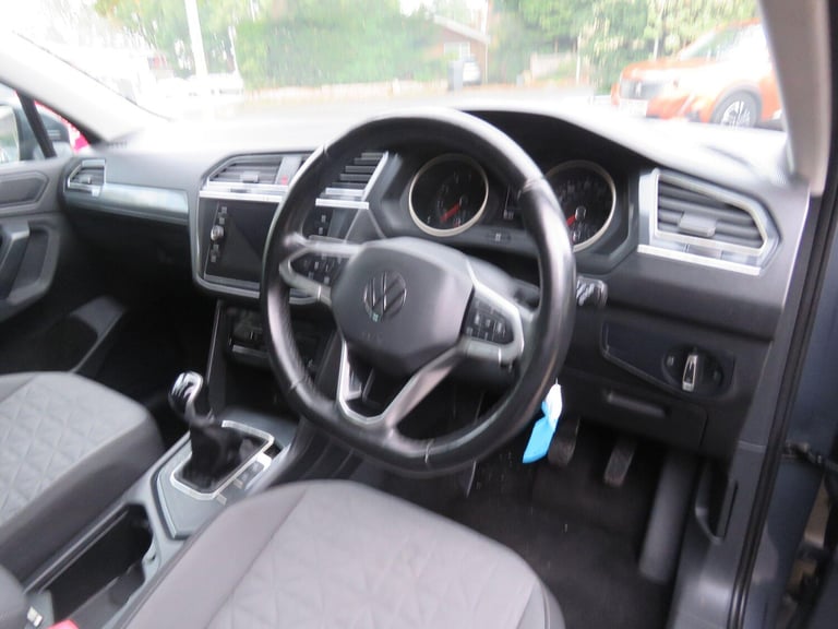 2021 Volkswagen Tiguan 1.5 TSI Life Euro 6 (s/s) 5dr ESTATE Petrol Manual