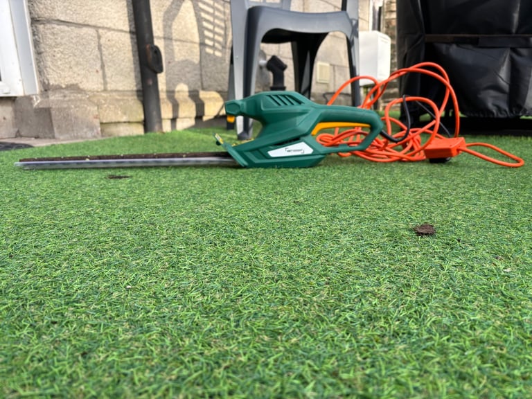 image for Hedge trimmer