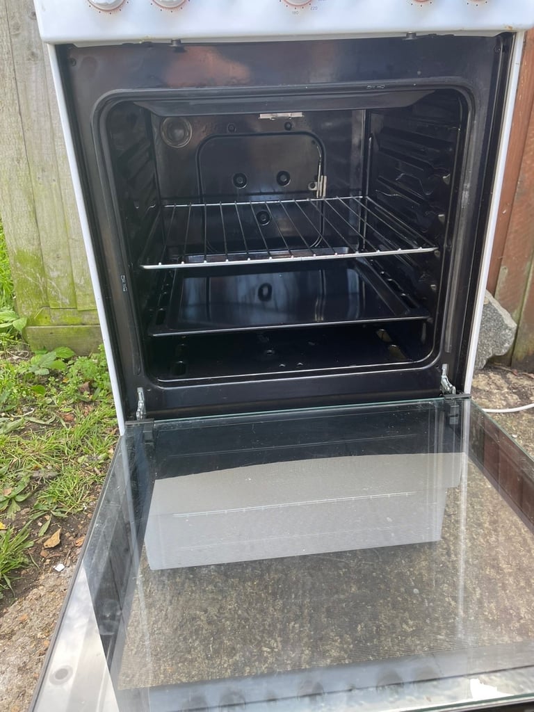 Indesit Freestanding Gas Cooker