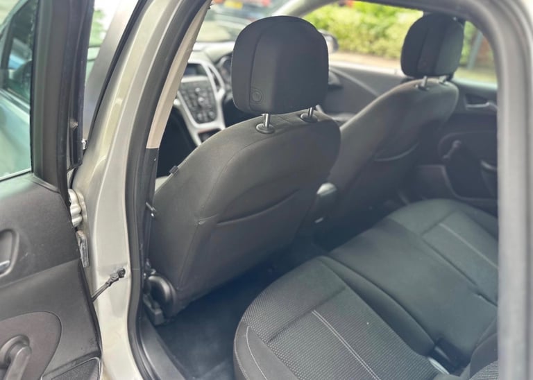 2012 (12) VAUXHALL ASTRA 1.7 CDTI SRI 16V ESTATE MANUAL 